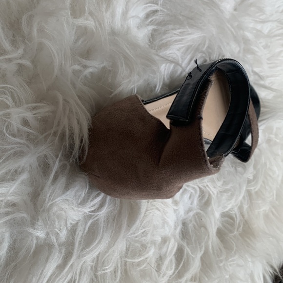 H&M Black & Brown Sandals with Ankle Tie  Size 38 / 8 - Picture 4 of 4